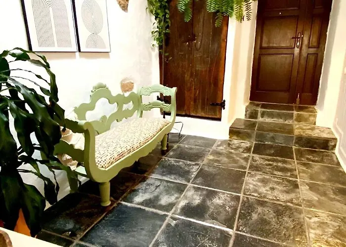 Luana House טגיסי